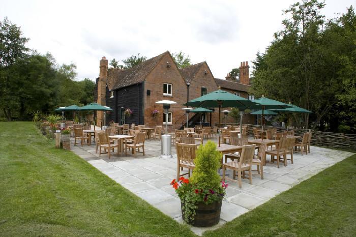 Hotel Bartons Mill Pub And Dining Basingstoke Exterior foto