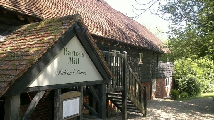 Hotel Bartons Mill Pub And Dining Basingstoke Exterior foto
